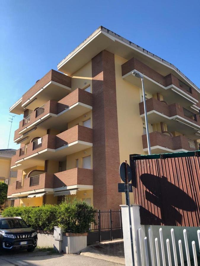 Appartamento Casa Vacanze 70M2 Alba Adriatica Exterior photo